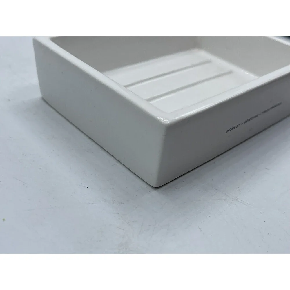CO Bigelow Apothecaries Ceramic White Soap Dish